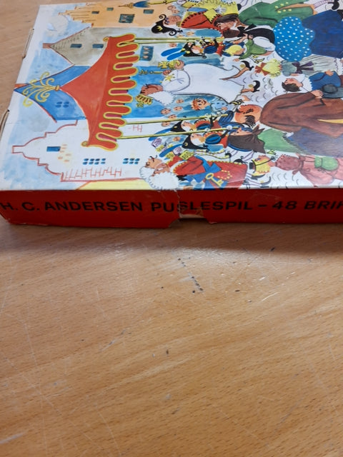 Puslespil Kejserens nye klæder af H.C. Andersen